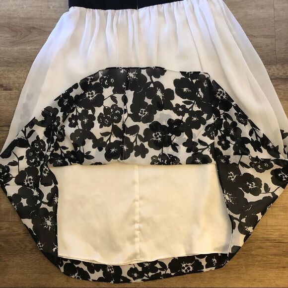 White House Black Market Strapless Black and White Dress - Picture 7 of 9